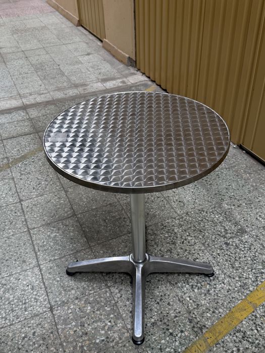 Stol 60cm , 3 sztuki sa dostepne