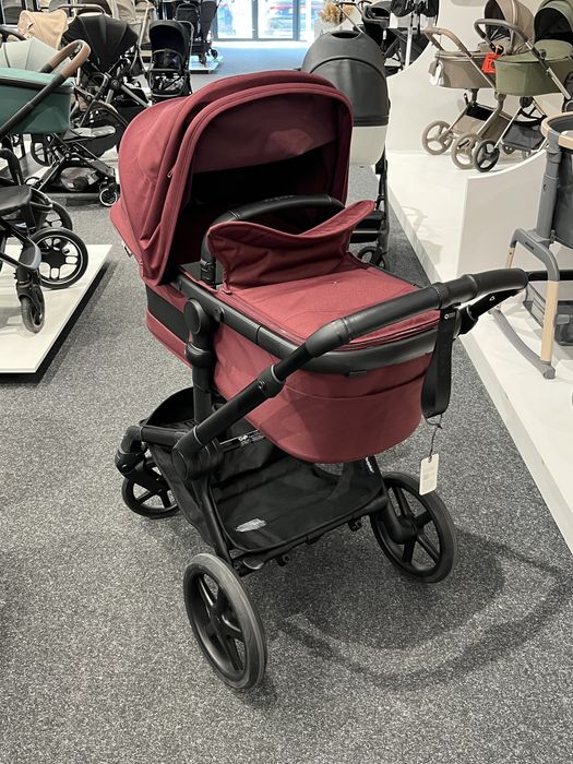 Zestaw: Wózek Bugaboo Fox 5 Renew Cherry + torba Bugaboo + adaptery