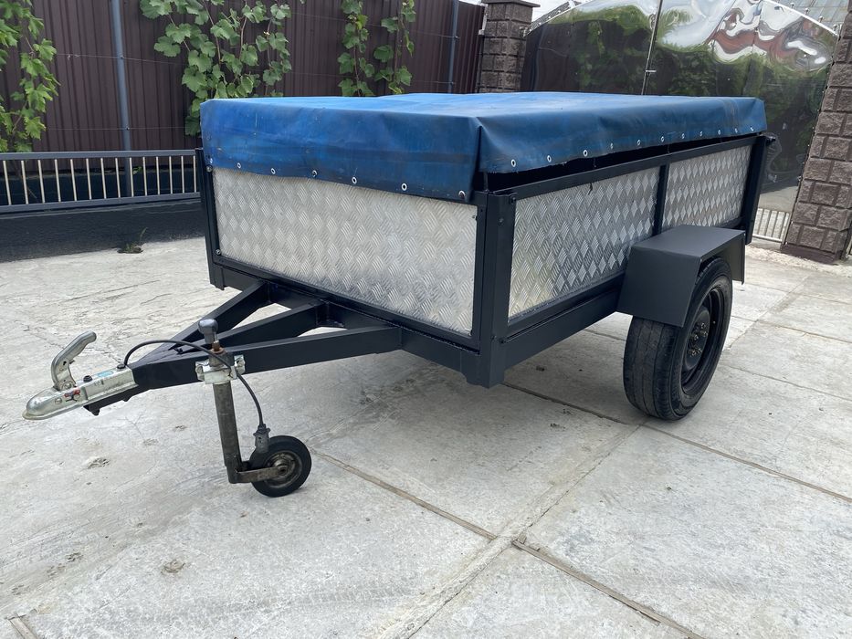 Прицеп одноосний.