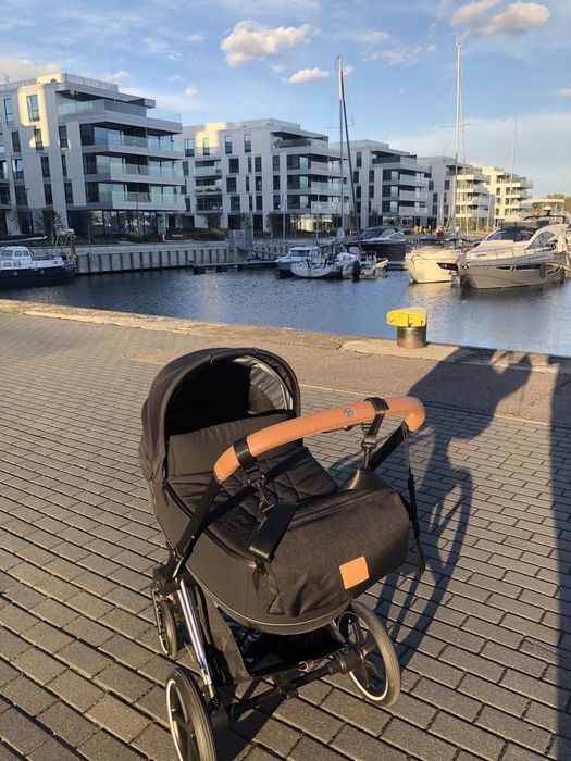 Cybex Priam 2.0 - 2w1  Deep Black + Chrome Brown  + torba + uchwyt na kubek
