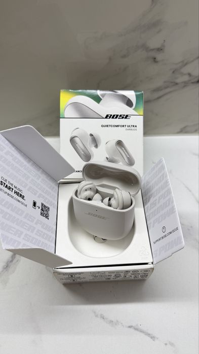 Бездротові навушники Bose QuietComfort Ultra Noise Cancelling Earbuds
