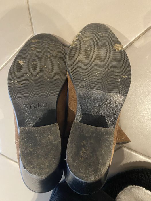 Brązowe botki na obcasie ryłko