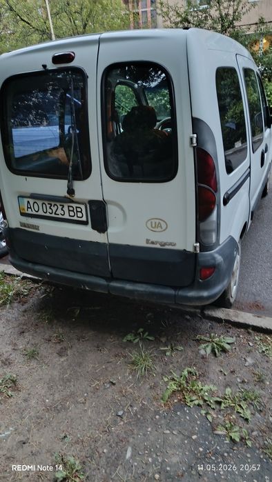 Продам кенго 2002 р.
