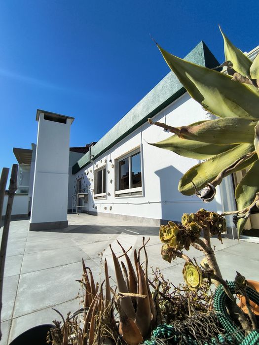 Apartamento Queluz com terraço