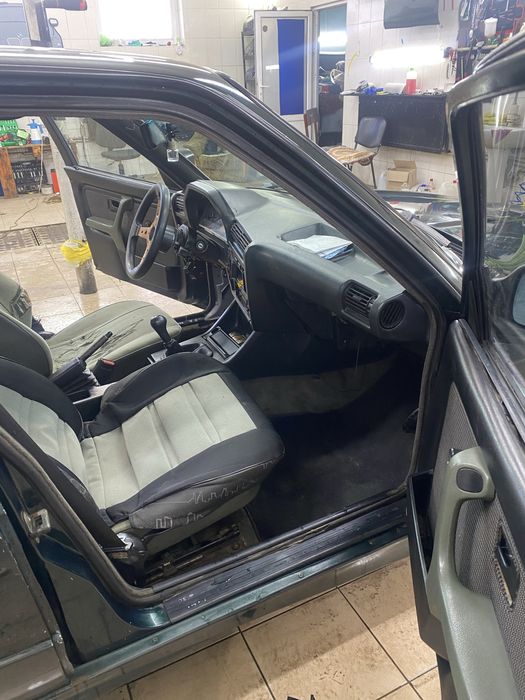 Bmw e30 2.0 m20 320i без торга!!