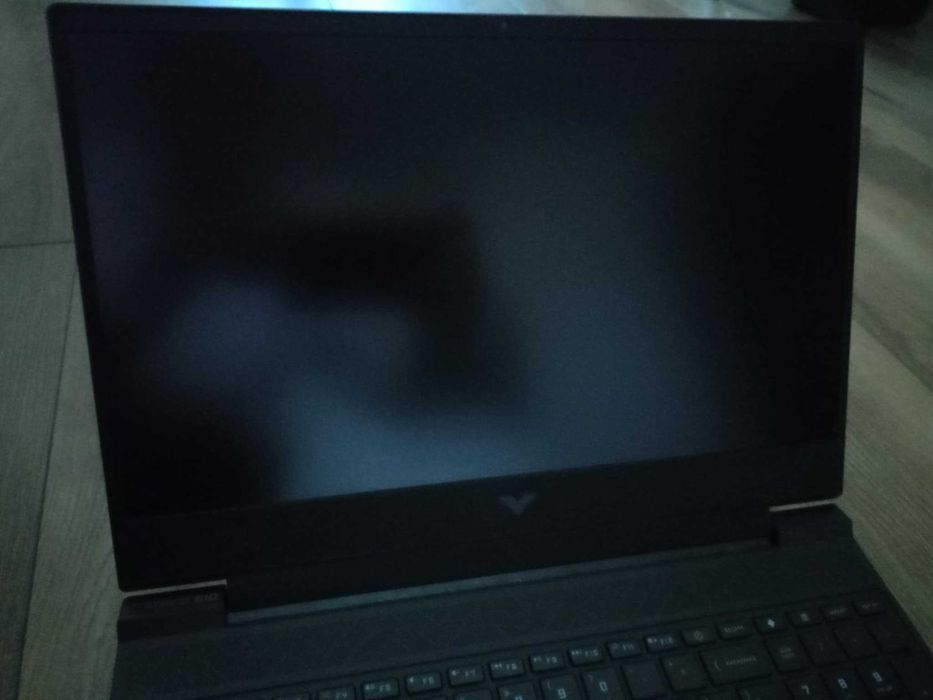 Sprzedam laptop HP Victus 16 – Ryzen 5 5600H / RX 6500M / 16 GB RAM