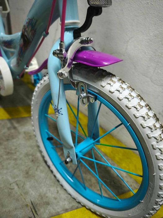 Bicicleta Frozen NOVA com Capacete, Joelheiras e Cotoveleiras