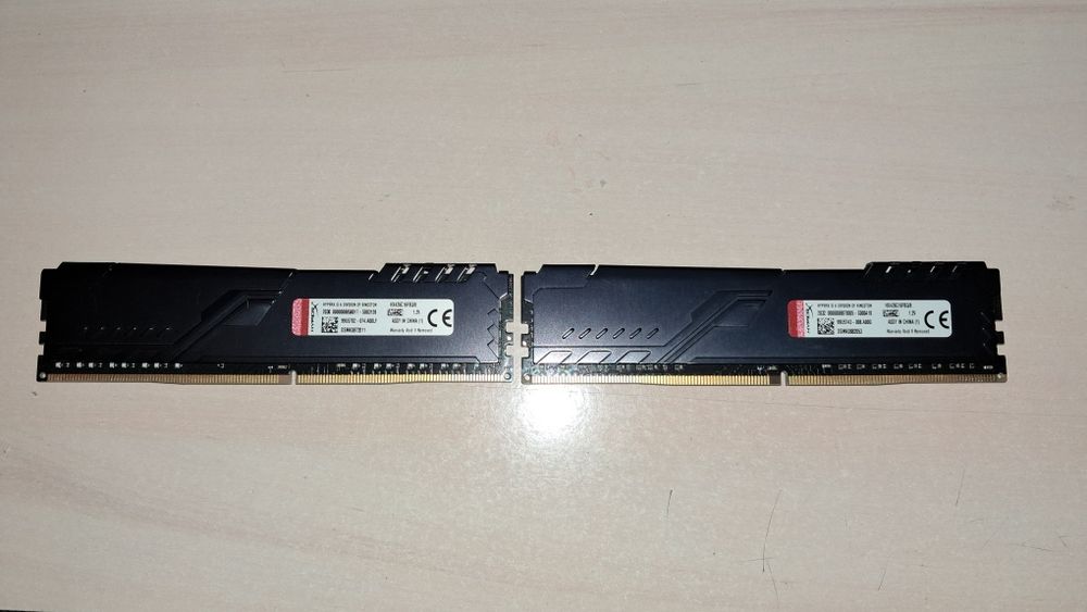 Memória RAM Kingston 16GB HyperX Fury DDR4 2666MHz CL16 Black - HX426C16FB3/8 x2