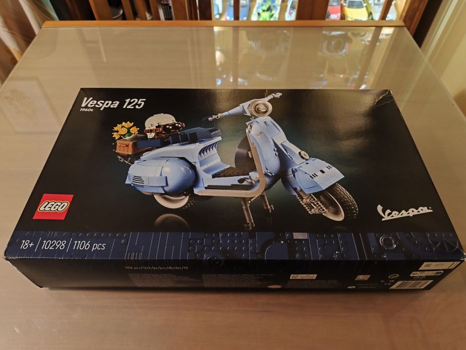 Lego Icons Vespa 125