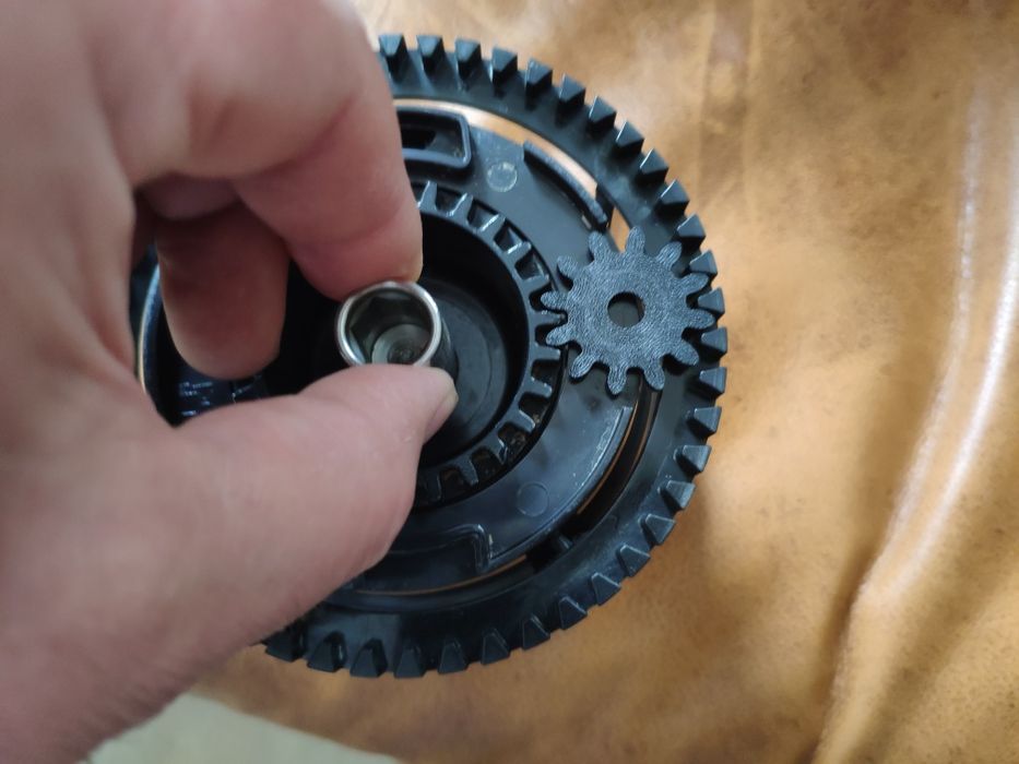 三輪晁勢 松 Koło zębate SSJ 300 A1 Silvercrest części do wyciskarki Grodzisk