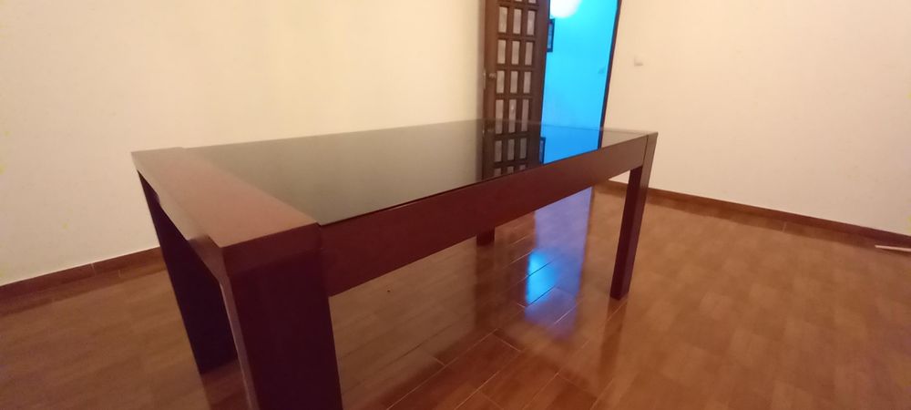 Mesa de Sala e Cadeiras