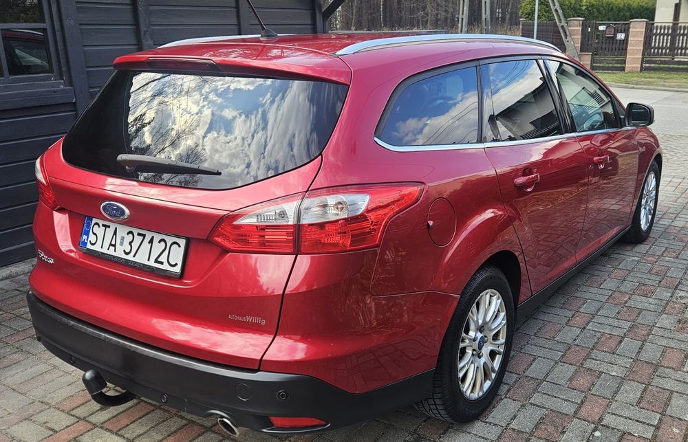 Ford Focus kombi 2.0 Diesel Titanium - bardzo dobry stan i niski przebieg