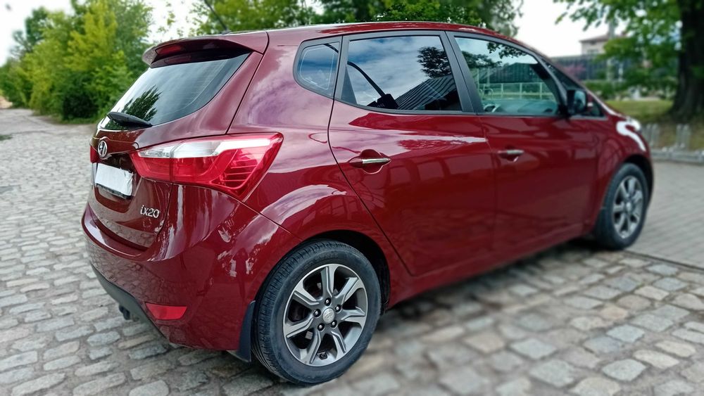 Sprzedam HYUNDAI IX20 benzyna rocznik 2016
