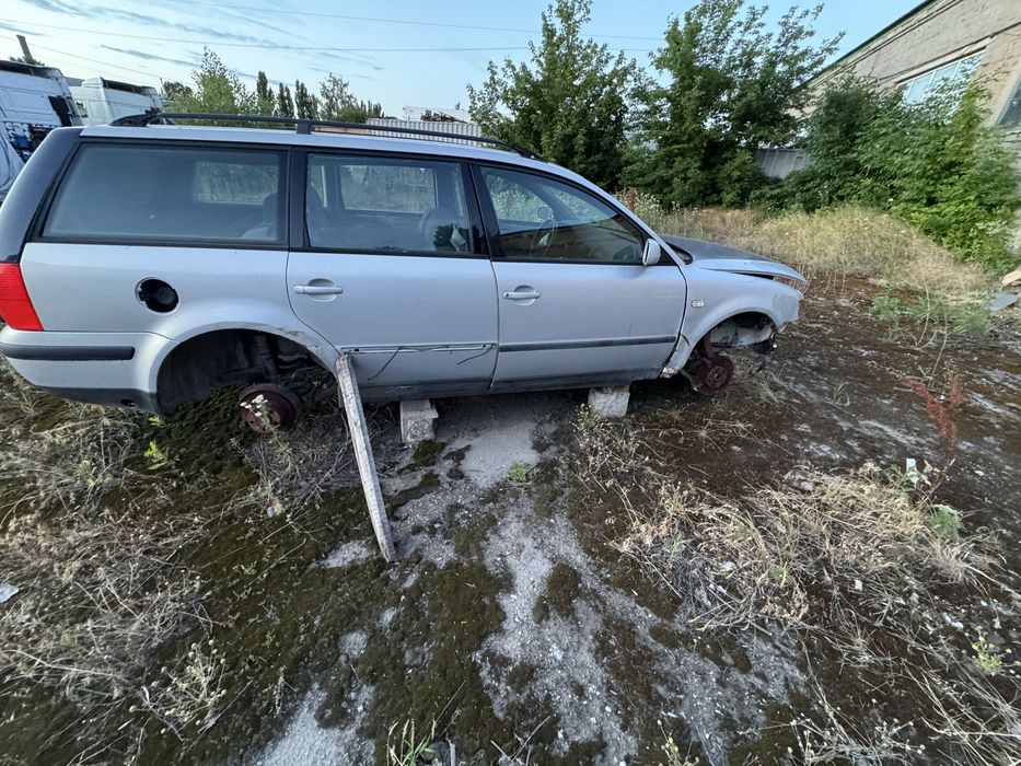 Volkswagen Passat B5 1999 1.8 бензин