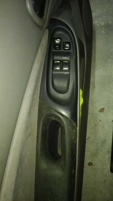Porta condutor completa nissan almera n16 carro 3 portas