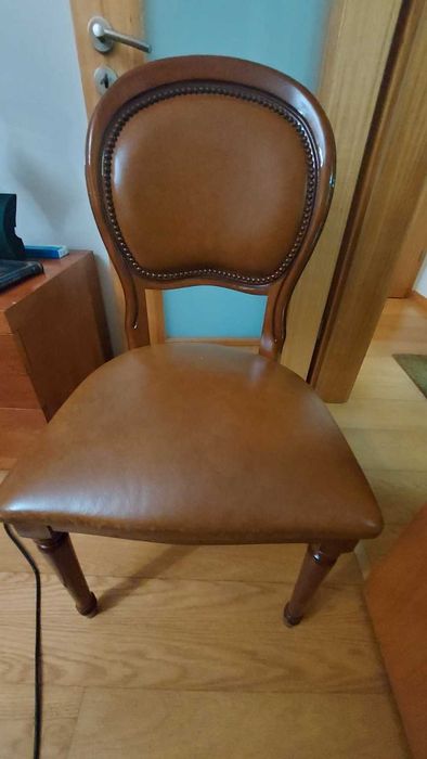 Mesa de jantar extensível + 6 cadeiras – 180/230x105