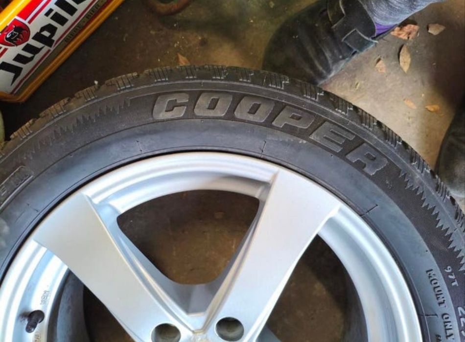 Колеса Диски5x114.3 Qashqai, Vivaro Dezent 225/55/17