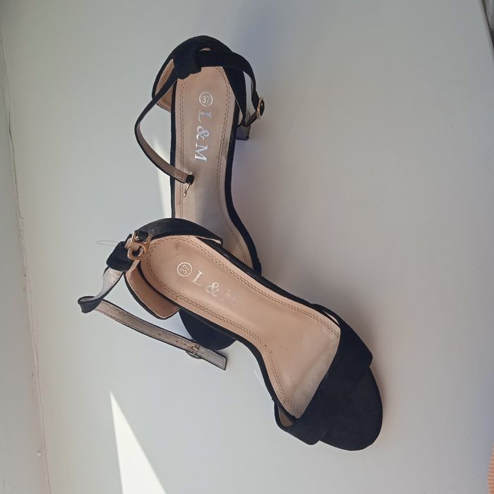 Продам летние босоножки