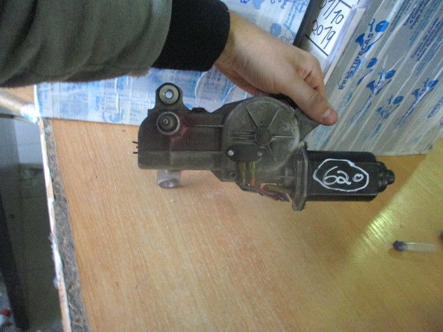 Motor limpa vidros trás NISSAN Sunny III Liftback (N14)