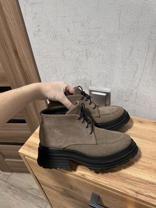 Черевики Estro, Ботінки