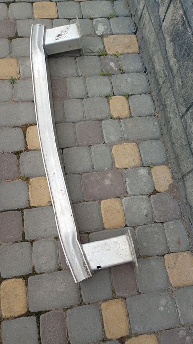 Підсилювач бампера шевроле болт