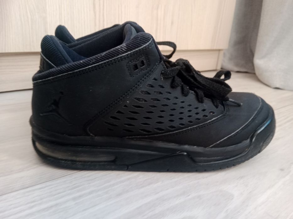 Sportowe buty Jordan 38