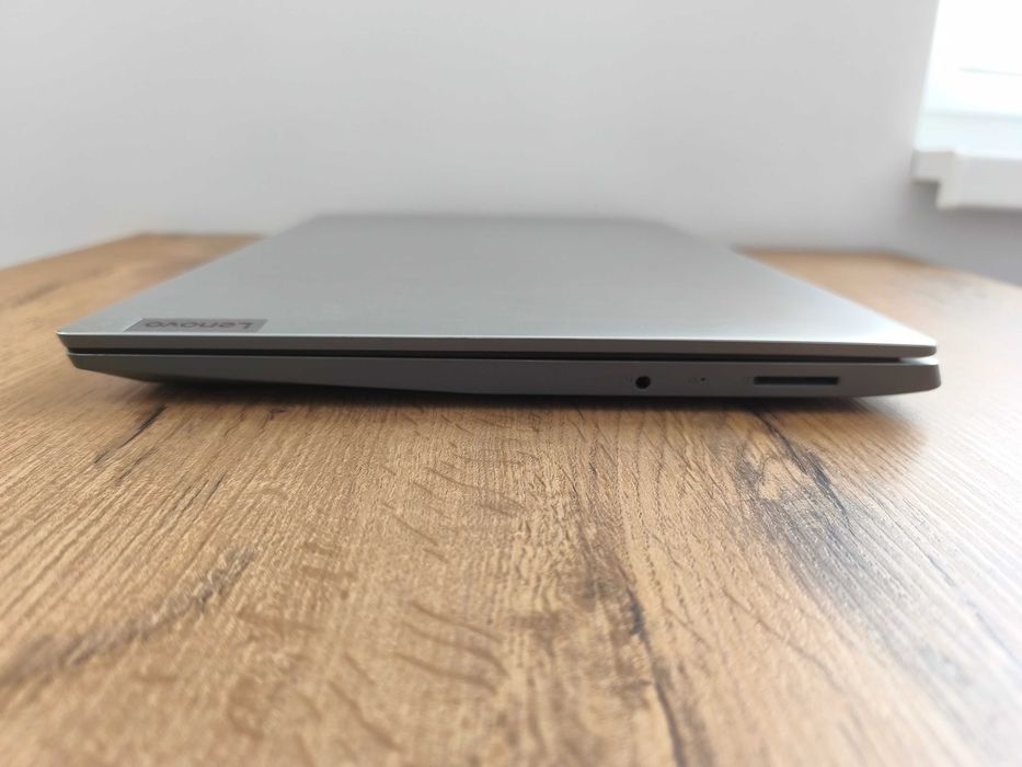 Lenovo IdeaPad 3 15ADA05 | 8 GB RAM | 512 GB SSD | Windows 10 Home | Stan bardzo dobry