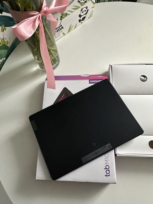 Планшет lenovo м10