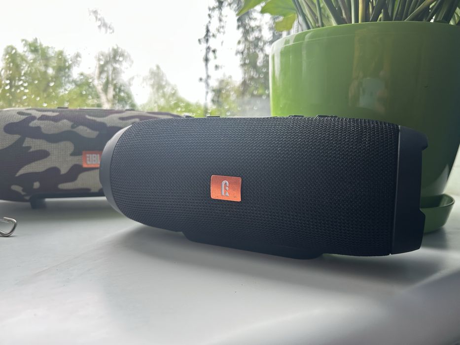 Продам x2 Колонки JBL