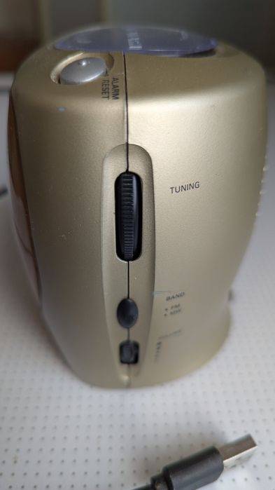 Годинник - радіо- будильник  PHILIPS AJ3017