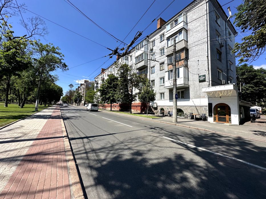 Продаж приміщення кафе на Валу з орендарем - View 2
