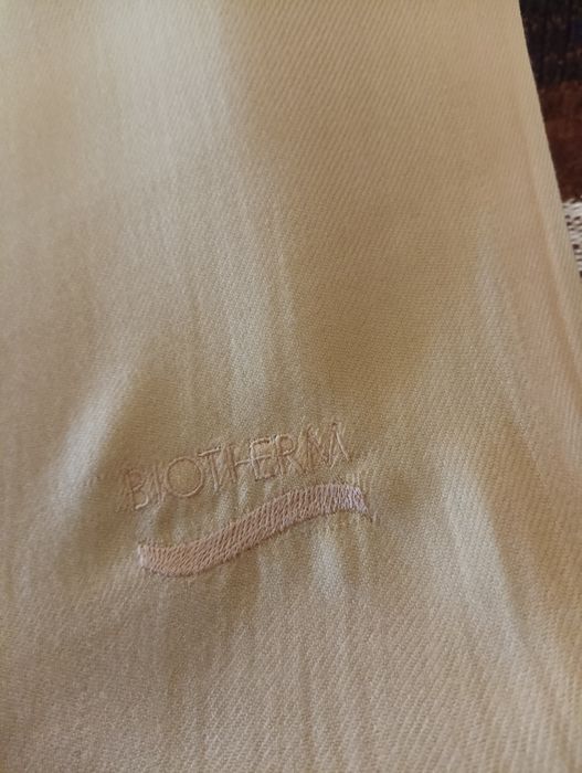 56* Duży szal damski