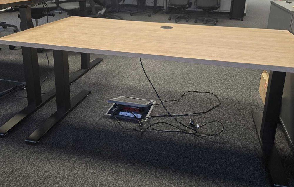 Biurko elektryczne Wuteh SKY3 – 160×80