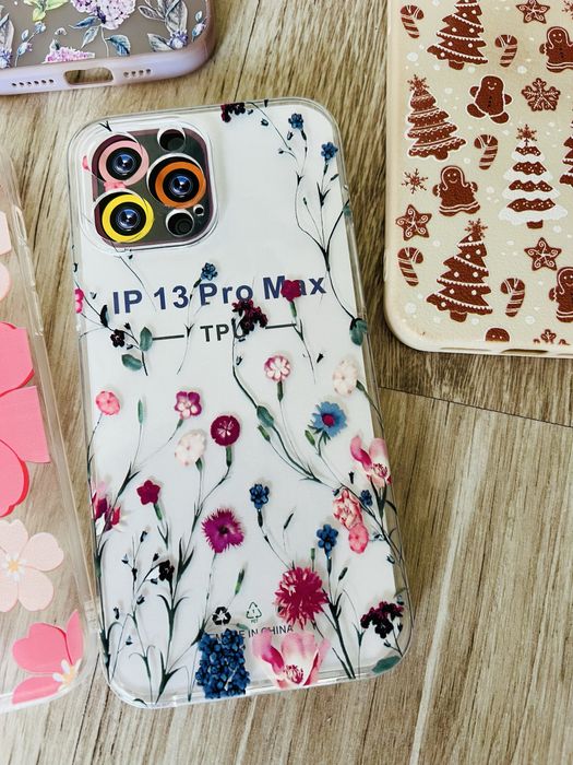 Case etui iPhone 13 Pro Max silikonowe kwiatki, serce beżowe