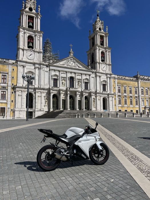 Yamaha  yzf r125 Akrapovič