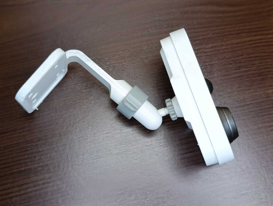Настільна/настінна IP-камера відеоспостереження Hikvision DS-2CD2412F-I (2.8 мм, PoE, PIR)