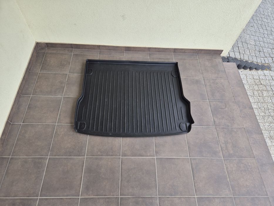 Orginalna mata bagażnika Audi Q5 8r