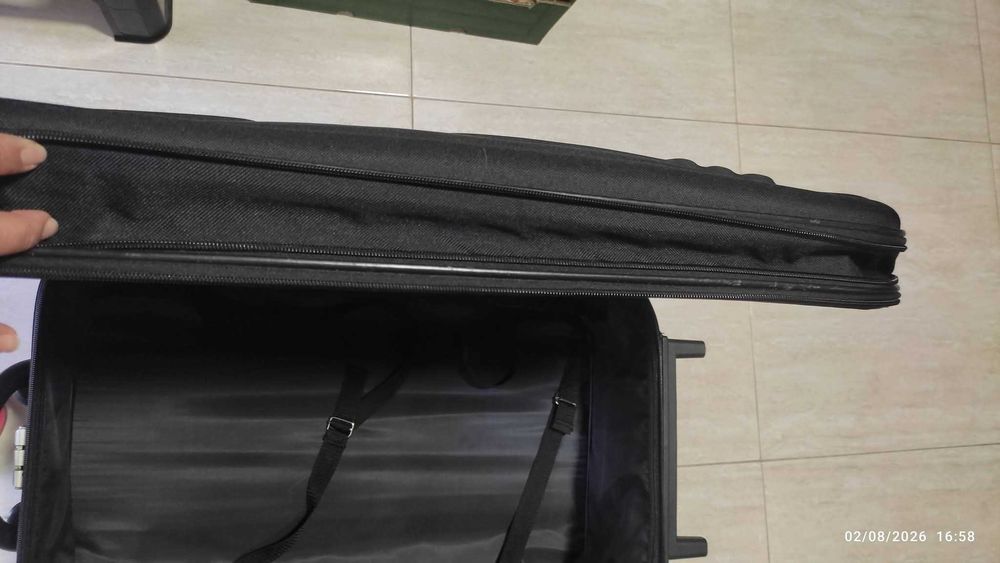 Trolley de viagem preto