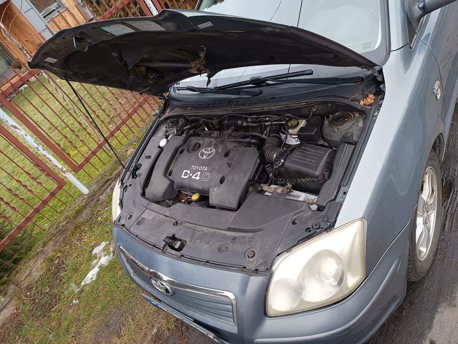 Toyota Avensis 2.0 D4D sprzedam kombi