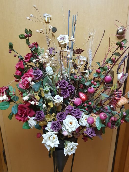 Flores  arranjo com suporte