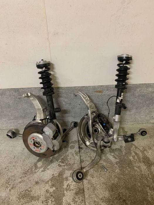 BMW X5 G05 X6 G06 X7 G07 Цапфа ліва права передня підвіска