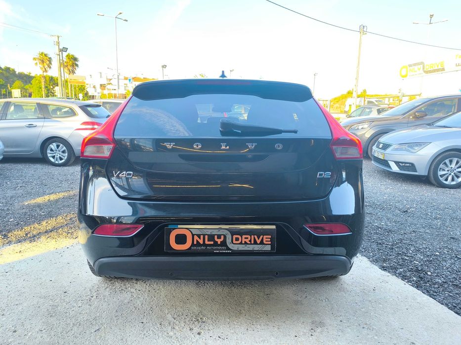 Volvo V40 D2 2.0 Kinetic Eco 120cv cx Aut - 17