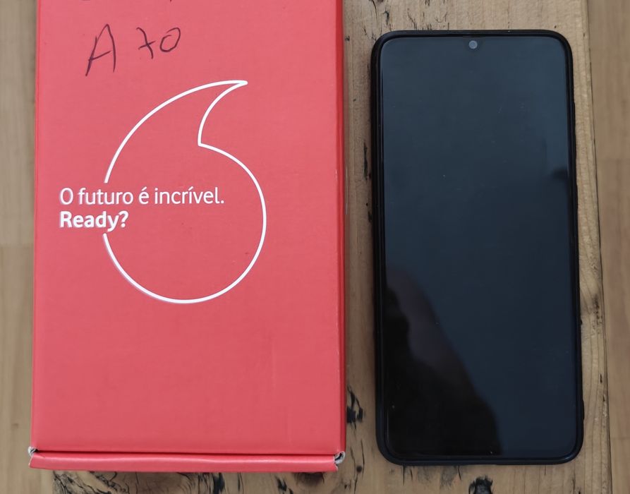 One Plus 9 Pro + Samsung A70