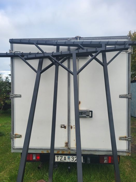 Masywne trzepaki na ubrania dywany