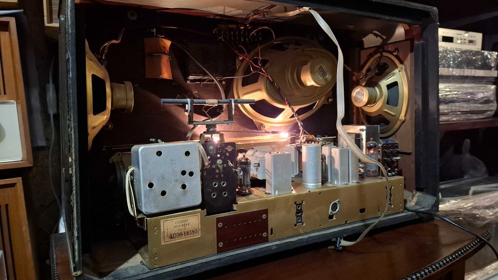 Grundig 3035 3D Klang  Radio lampowe