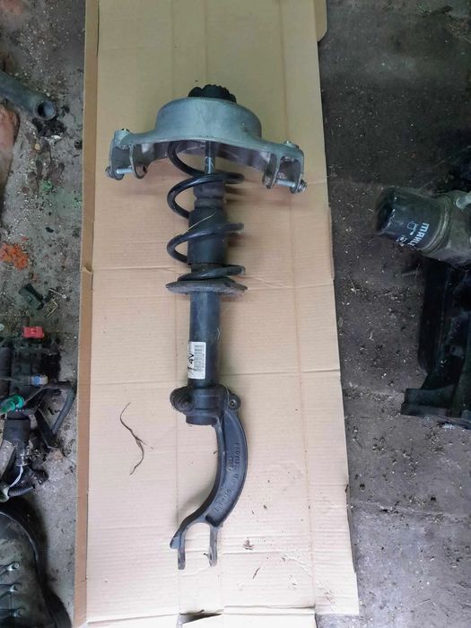 8K0413031AM MCPHERSON AUDI A4 B8