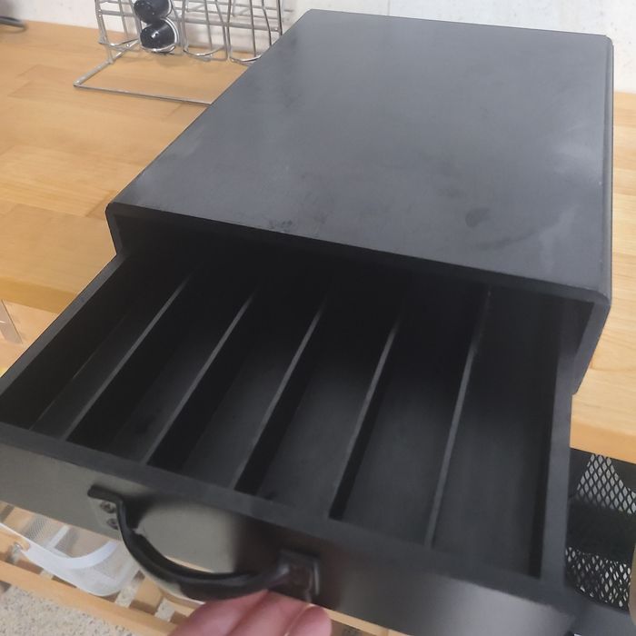 Base para máquina de café c/ gaveta + suporte metálico de cápsulas