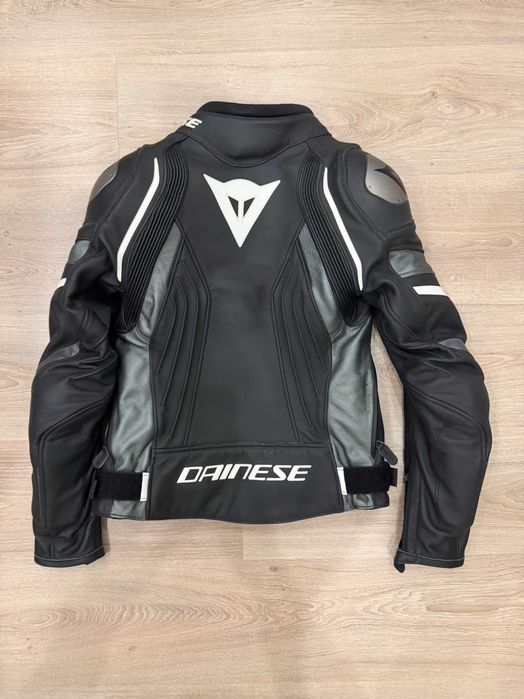 Casaco motard senhora Dainese Avro 4 em pele - tam. 40 - COMO NOVO
