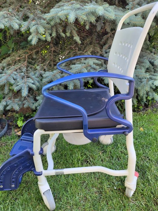 Krzesło prysznicowo toaletowe