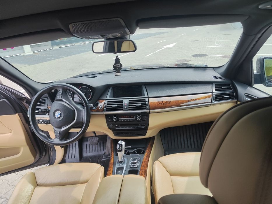 Motoryzacja  BMW X5 e70 40d 306km